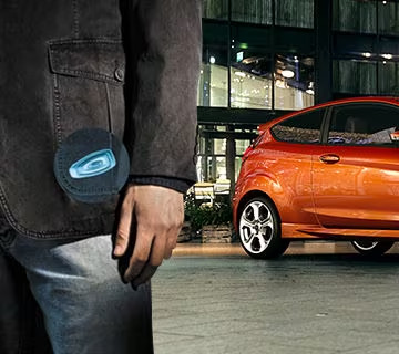 Khóa cửa điều khiển từ xa và khởi động bằng nút nhấn