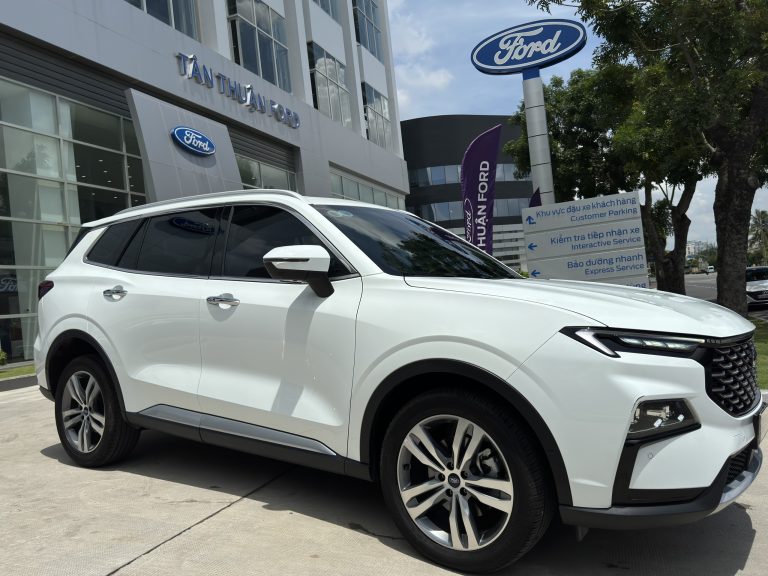 XE ĐÃ QUA SỬ DỤNG – FORD TERITORY TITANIUM 4X2 AT