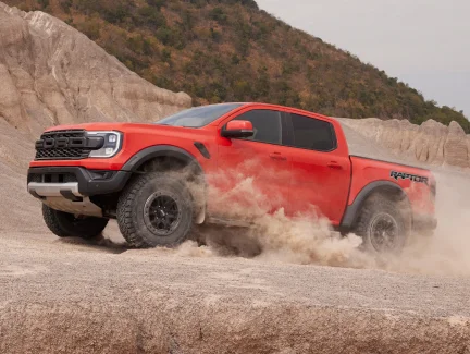 <h3>Raptor</h3>
<p>Được phát triển bởi Ford Performance, Raptor mang đến sự phấn khích tột đỉnh.</p>
